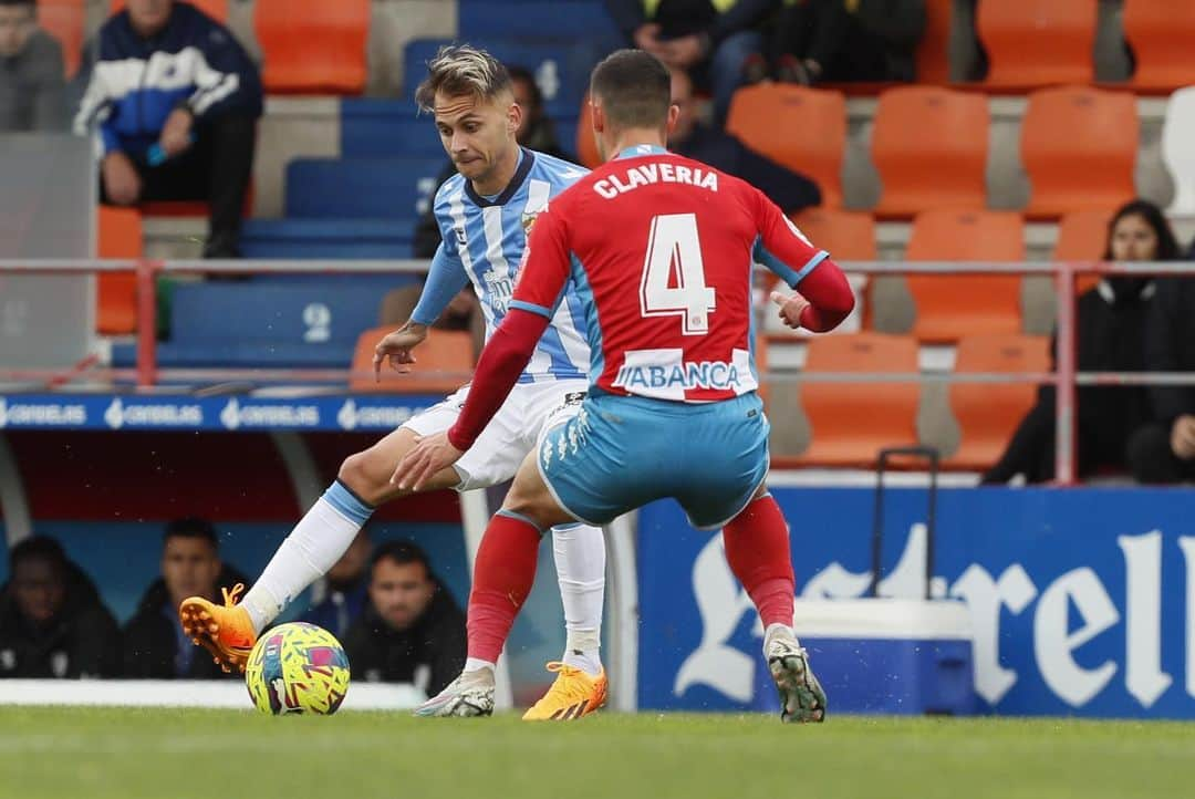 マラガCFさんのインスタグラム写真 - (マラガCFInstagram)「🗣️ @fran_villalba10: “La afición nos ha hecho sentir como en La Rosaleda”  #LugoMálaga | #LaLigaSmartBank | 📸 @laliga」4月24日 0時55分 - malagacf