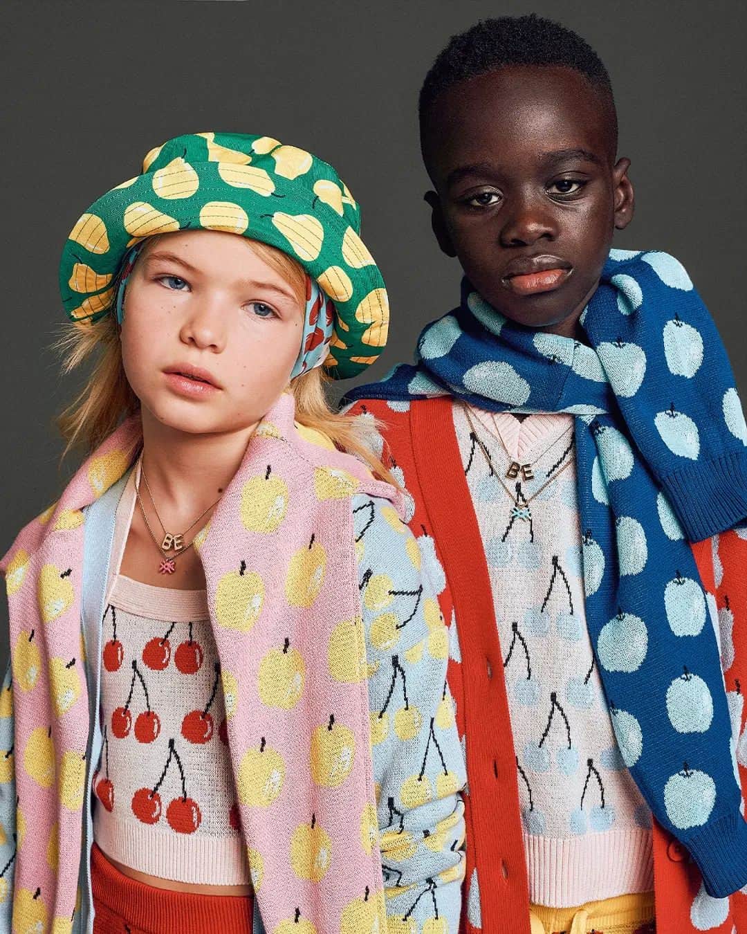 ベネトンのインスタグラム：「Playful, colorful: FRUIT OF DESIRE by @andreaincontri lands in the kids world.   Discover the new SS23 collection on benetton.com and in store.」