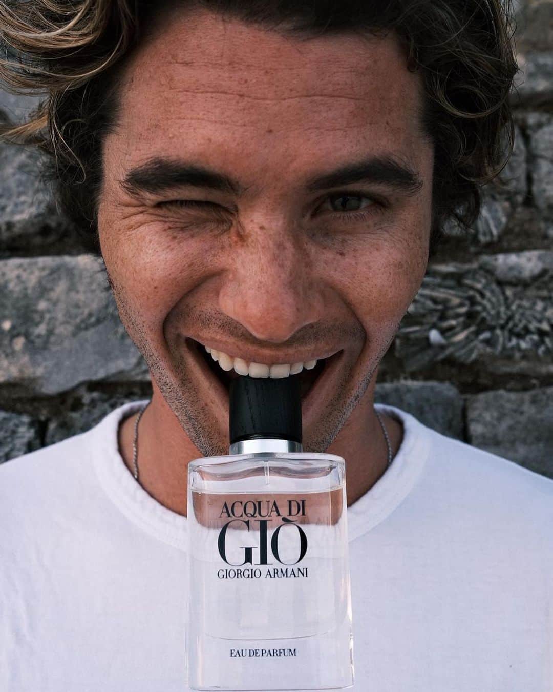 Armani Beautyさんのインスタグラム写真 - (Armani BeautyInstagram)「A state of mind without constraints. A burst of freshness and serenity with actor and GEN A talent @hichasestokes and the iconic ACQUA DI GIÒ EAU DE PARFUM.   #Armanibeauty #GiorgioArmani #AcquaDiGio #ChaseStokes #fragrance」4月24日 1時00分 - armanibeauty