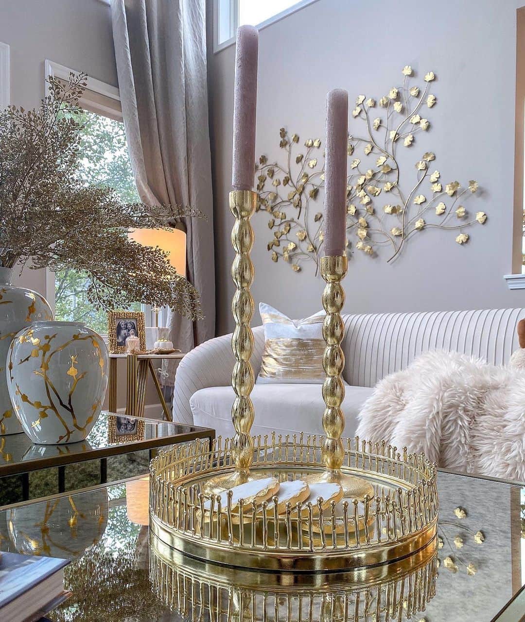 のインスタグラム：「SAVINGS END TOMORROW⏳ Our 30% Flash Sale is coming to an end Tomorrow, Monday at Midnight EST so here is a friendly reminder to start shopping 30% off gorgeous selections of decor at inspiremehomedecor.com !  Click the link in bio」