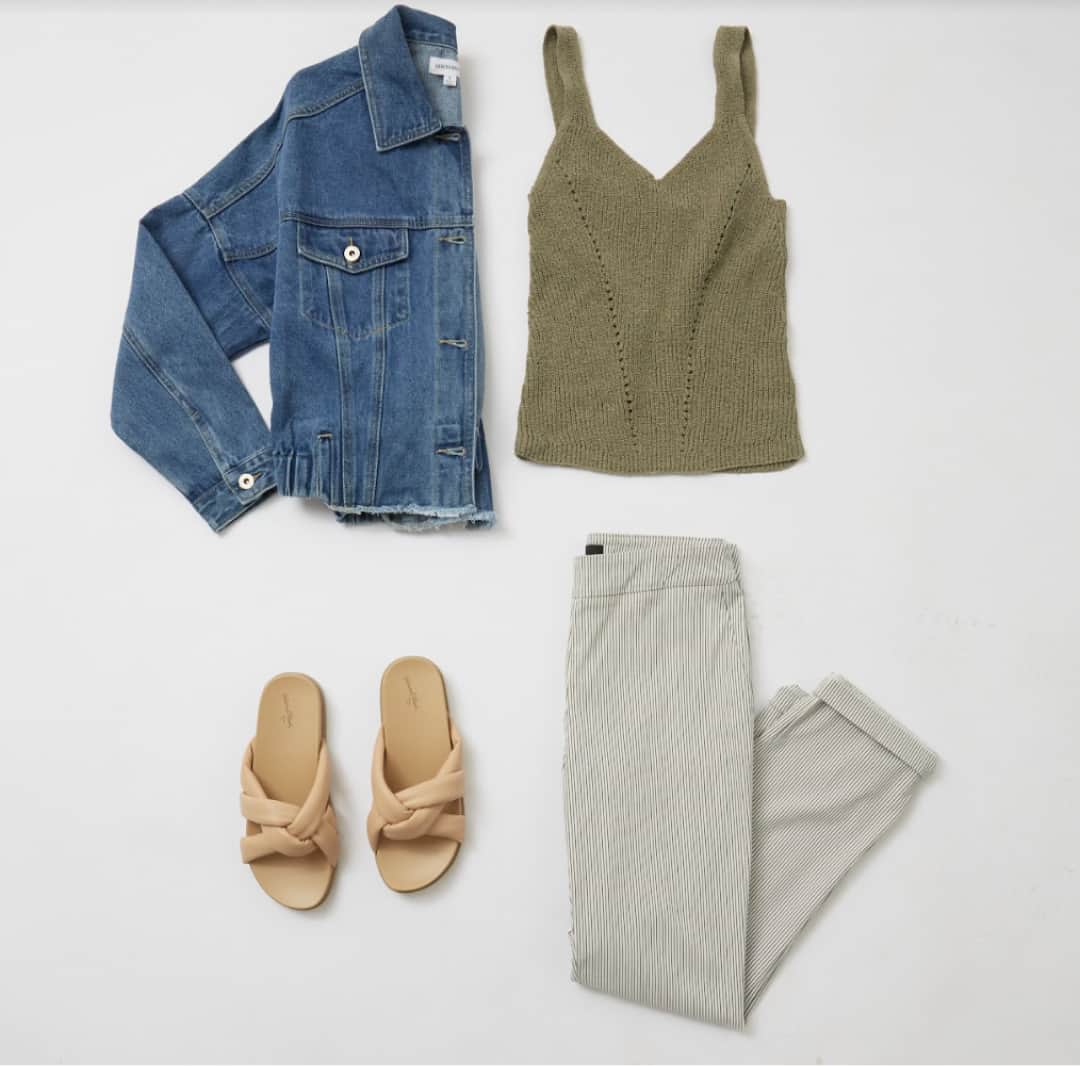 DAILYLOOKのインスタグラム：「Looking to Freshen up your Spring wardrobe? Stay tuned for more new looks like this that drop every Wednesday!​​​​​​​​​ #elevateyourstyle #flatlay #styleenvy #newlooks #ootd」