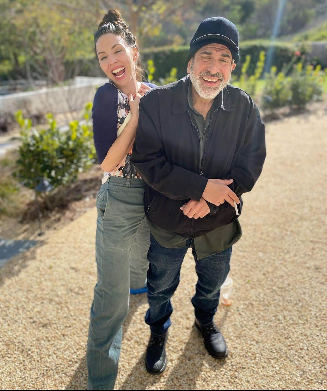 ウィットニー・カミングスのインスタグラム：「Glad y’all enjoyed the podcast with my emotional support human @daveattell. This week showrunner of Homeland, 24, @howardmgordon is on and we talk about the process of working together in Accused, on Fox and Hulu. Have y’all seen it?! Thoughts?!」