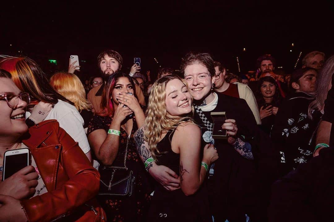Paramoreさんのインスタグラム写真 - (ParamoreInstagram)「Birmingham, UK  📸: @zacharygray」4月24日 1時34分 - paramore