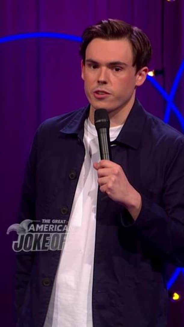 The CWのインスタグラム：「Spontaneity > Organization. Stream #CWJokeOff free on The CW!」