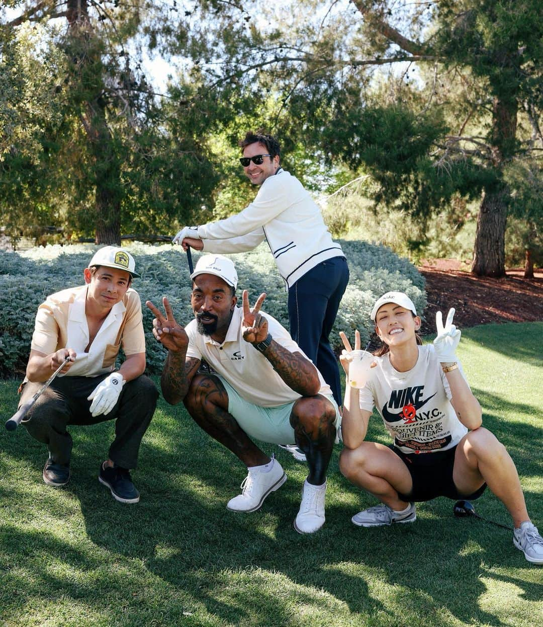 ミシェル・ウィーさんのインスタグラム写真 - (ミシェル・ウィーInstagram)「Kimchi squat mode ✌🏻✌🏻 @8amgolf @jimmyfallon @teamswish @seanmalto  📸: @jeffkmarsh」4月24日 2時40分 - michellewiewest