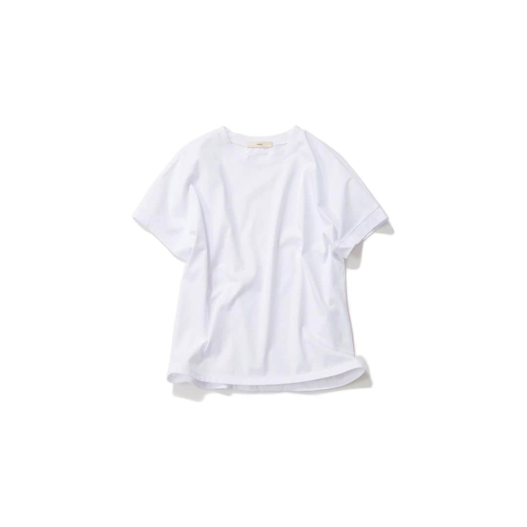 のインスタグラム：「・ New♦️Arrival・ ・ ◆ DEMAIN ドゥマン　/ドルマンTシャツ（WHITE) ・ サラッとして透けにくいコットン100%素材を使用したドルマンスリーブTシャツ。 身体にフィットし過ぎない程よいゆとりのあるシルエットで体型をひろわず快適な着心地です。 肩から袖にかけては縫い目がないのでスッキリとみえ、二の腕までカバーしてくれる優秀アイテム。 ドルマンなのでシンプルになり過ぎず一枚でも着映えするTシャツです。  ・ #kkcloset #kkshop #菊池京子 #kyokokikuch #coordinate #code #ootd #outfit #kotd #follow #カジュアル #style #スタイル #fashion #ファッション #happy #白t #white #白tシャツ #tシャツ #tshirts #basic #simple」