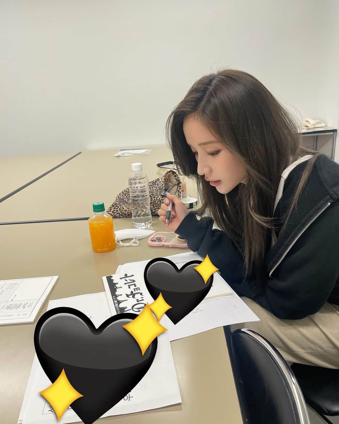 南りほのインスタグラム：「@drchocolate_ntv 第一話見て頂けましたか？🙇‍♀️✨ 来週もまた見つけてね〜😍🫶🏻 日テレ、土曜日夜10時からです☑️」