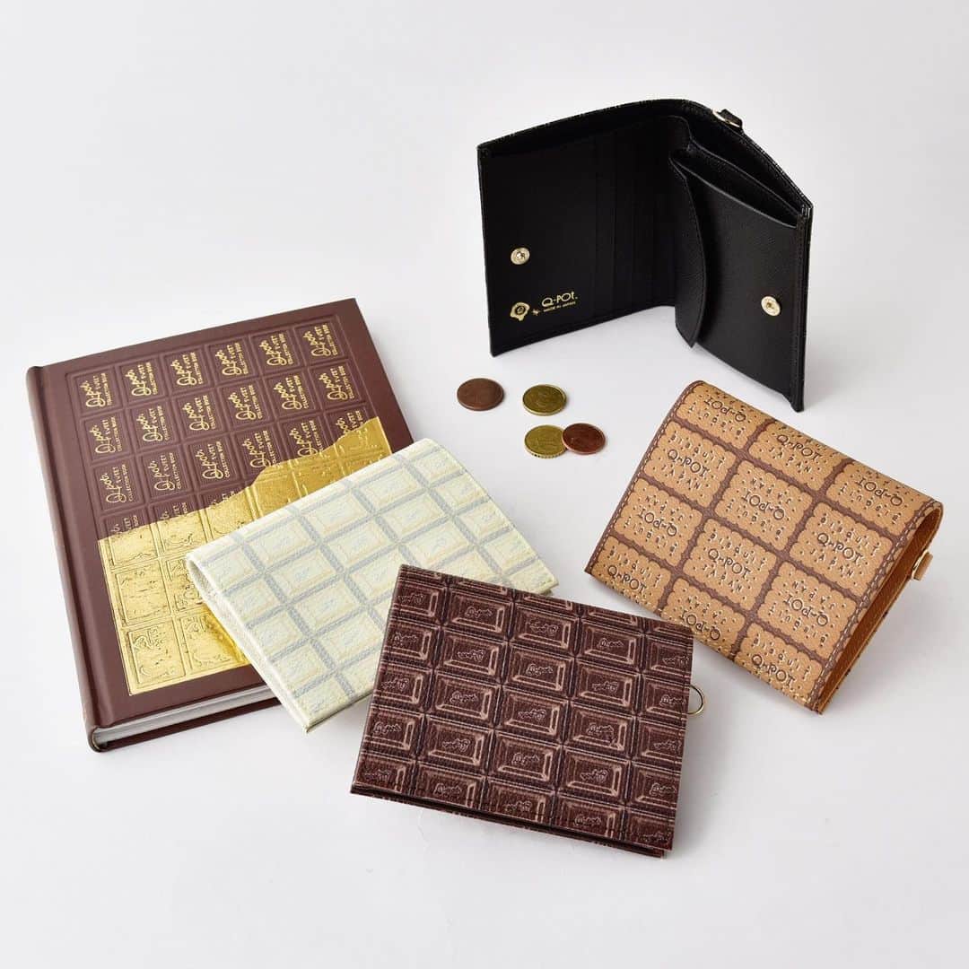 キューポットさんのインスタグラム写真 - (キューポットInstagram)「*⁠ 【RESTOCK】Chocolate design with detailed and tough made. Our unique products are based in Japanese craftsman technique... cute but not only that, we want to share high-quality & fun design!🍫⁠  ⁠ #qpot #キューポット #sweetsaccessory #sweetslover #sweetstagram #madeinjapan #japanmade #japan #ootd #wallet #pierce ⁠ #jewellerylover #accessories #outfit #fashion #style #fashionjewelry #jewelrydesign #instajewelry #jewellery #shopping #handmade #jewelleryaddict  #jewelrygram #necklace #handmadejewelry #chocolate #chocolatelover #🍫」4月24日 13時26分 - press_qpot_international