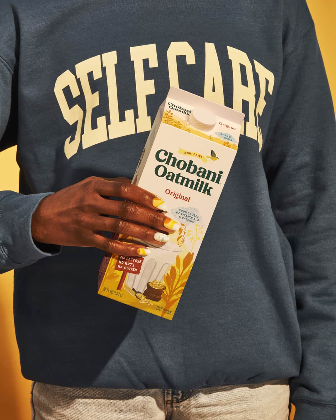 Chobaniのインスタグラム：「Everyone’s idea of #selfcare looks different. Ours looks like this.」