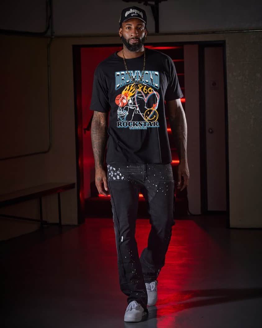 アンドレ・ドラモンドのインスタグラム：「Excited to drop a tee with my @rockstaroriginal fam! The tee represents my love for hoops and my city 8️⃣6️⃣0️⃣ All benefits from the shirt will be donated to Special Olympics ❤️ Check Rockstar Original for the biggest selection of stacked jeans and streetwear drip 💯」