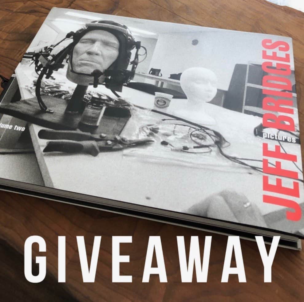 ジェフ・ブリッジスのインスタグラム：「To mark National Book Day, Sleep Club is giving away a signed copy of 'Pictures Volume Two'.   To enter follow @joinsleepclub and @thejeffbridges and tag three friends in this post then head to the link in my bio and enter to win. Share this in your story for an extra entry. Winners will be announced via DM on 05/01/23. Giveaway will be closed at 11:59 PM PST on 04/30/23.」