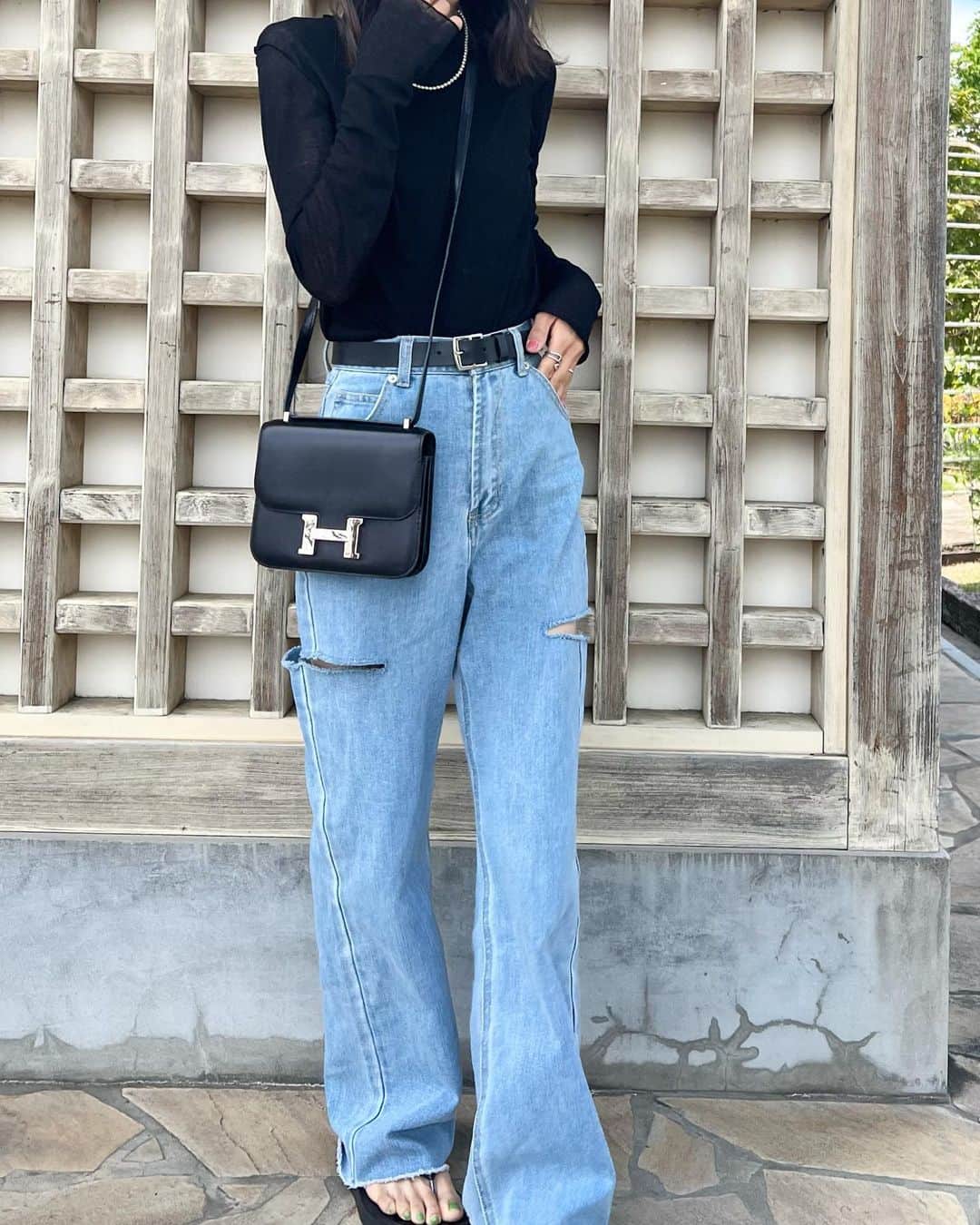 のインスタグラム：「あったかい日のcoordinate 水族館行った🐟🐡🐙  tops・ @h_beautyandyouth pant・ @grl_official」