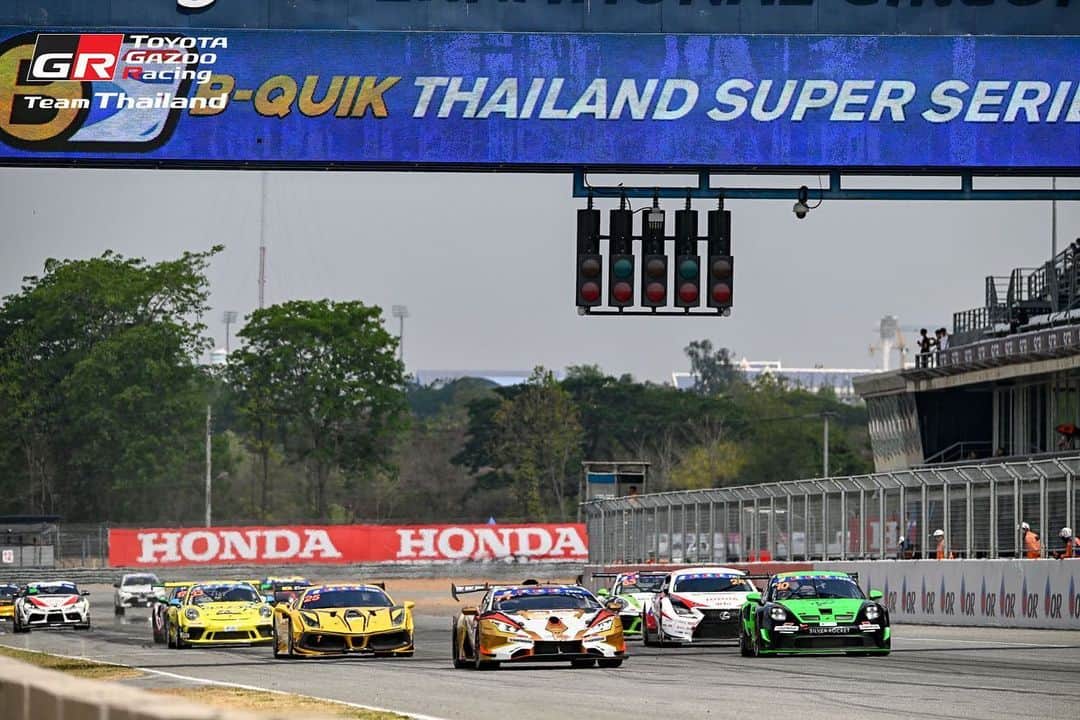 Toyota team thailandさんのインスタグラム写真 - (Toyota team thailandInstagram)「🏆MADCOW👏🏻👏🏻👏🏻  โพเดี่ยมทั้ง 2 races กับ Thailand Super Seires - Super Car GTM สนามเปิดฤดูกาล วันที่ 21-23 เมษายน สนามช้าง อินเตอร์เนชั่นแนล เซอร์กิต จัดเต็มสุดโหดกับการขับเดี่ยวตลอด 1 ชั่วโมง (+1 รอบ) ลุ้นมันส์ทุกช่วงการแข่งขัน ท่ามกลางอุณหภูมิที่ร้อนระอุของเมืองไทย เกมส์การแข่งขันยิ่งร้อนแรงกว่า กับความ “เก๋าเกมส์” ระดับตำนาน🔥 🏆Team Championship - GTM🏆 🏆🚗#24  Class: Super Car GTM Driver: MadCow Nattavude C. Race Car: Lexus RC-F GTM Race 1: 3rd Race 2: WINNER」4月24日 9時42分 - toyotagazooracingteamthailand