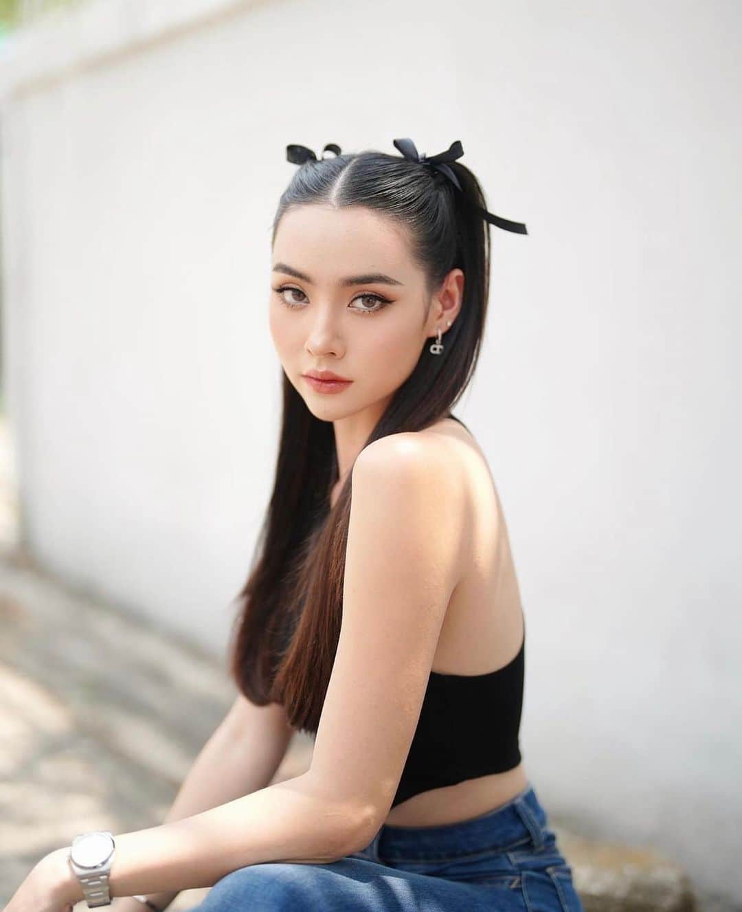 のインスタグラム：「しごとだよ🤍 #南鈴 #タイ女優 #thaiactress #タイモデル #thaimodel #タイ美人 #thaibeauty #ミスティーンタイランド #missteenthailand #missteenthailand2011」