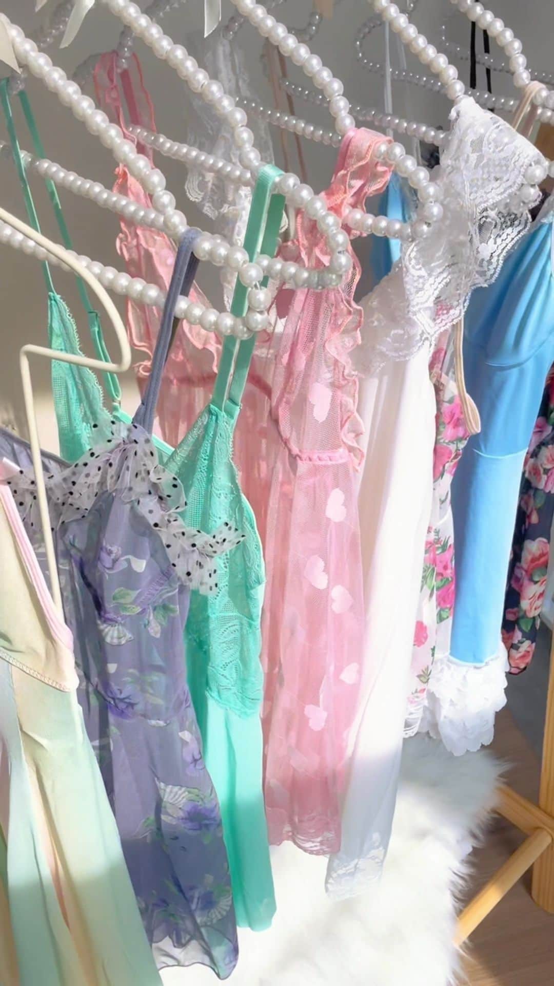 SHEINのインスタグラム：「Now that’s sheer luck 😉 Which nightgown would you slip into to kick off your soft girl era? 👇  🔎11021082 11481408 9581702 9581702 1136295   #SHEIN #SHEINforAll #SHEINstyle #fashion #chic #OOTD」