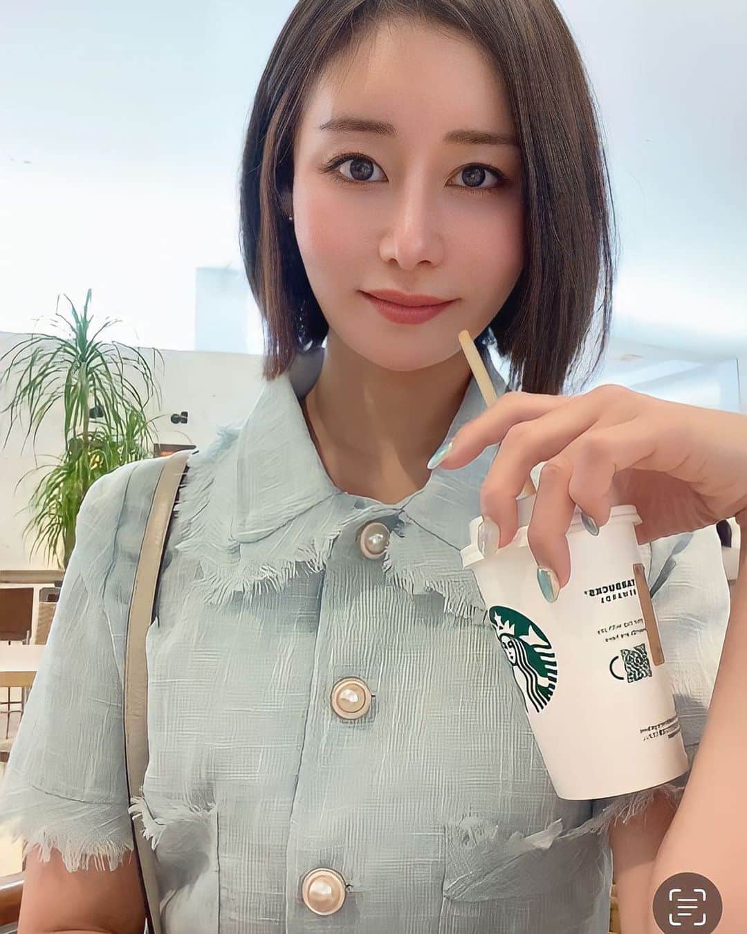 明里ともかのインスタグラム：「とある南国にて🏝」