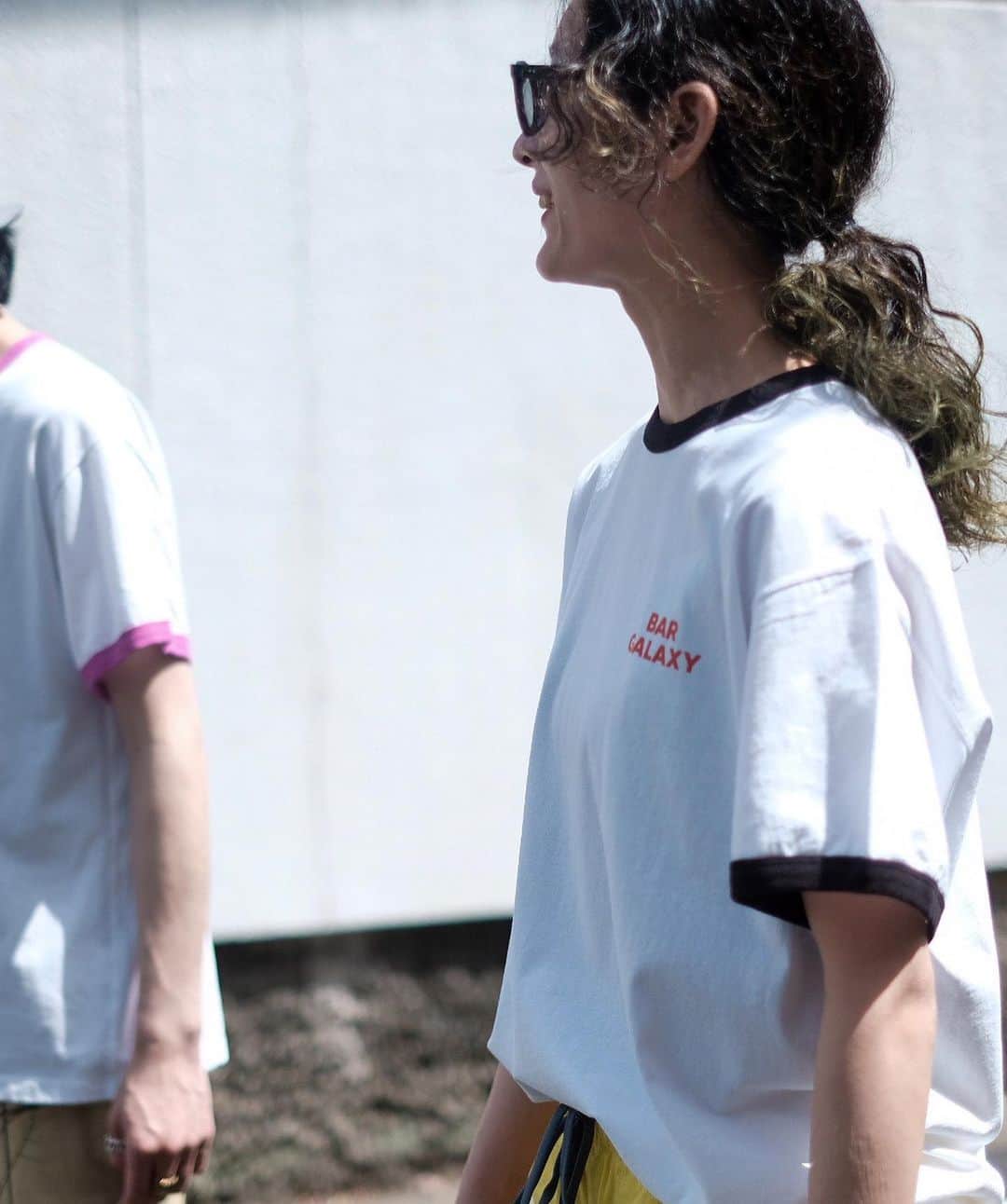 ジョンブルさんのインスタグラム写真 - (ジョンブルInstagram)「INSTA LIVE ～maRket×JOHNBULL第四弾コラボレーションTシャツのご紹介～  Johnbull Private labo公式インスタグラムのインスタライブにて、第四弾となるmaRket×JOHNBULLのコラボレーションアイテムをインスタライブでご紹介致します。  今回はスペシャルゲストとしてmaRketのバイイング担当ヌル君と販売担当ガクさんお二人にご出演いただき、アイテムに込められたこだわりや様々な想いを対談形式でお伝えいただきます。  もちろん、インスタライブ配信中はコメントにて直接ご質問も承っております。是非ご活用くださいませ。  また、今回ご紹介するアイテムのご注文は、JOHNBULL ONLINE STORE/お近くの店舗にて承っておりますので、ご視聴の上お買い物をお楽しみください。  ※4//21(金)よりオンラインストアにて先行予約を受け付けております。併せてご活用くださいませ。  ■日程 4/24(月) 20:00～  ■配信アカウント @johnbull_private_labo  ■内容 4/21(金)にオンラインストアにて先行予約受付中のmaRket×JOHNBULLのコラボレーションTシャツが4/28(金)よりついに通常販売スタートいたします。毎度大好評のコラボ商品を【maRket】のバイイング担当ヌル君と販売担当ガクさんお二人をお招きして対談形式でそのこだわりを徹底解剖していきます！  @ @  #johnbull #johnbullprivatelabo #johnbullinstalive #maRket #collaboration #tshirts #printtshirts #newarrivals #newrelease #preorder #2023ss」4月24日 12時03分 - johnbull_private_labo