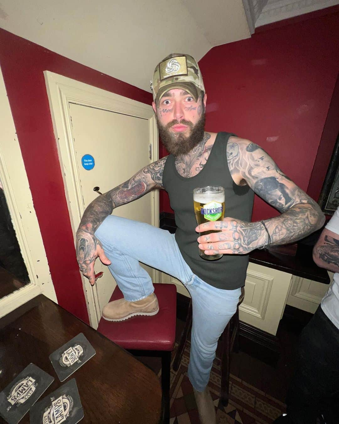 ポスト・マローンさんのインスタグラム写真 - (ポスト・マローンInstagram)「sweaty kings stand up, Dublin, Ireland 5/8/23」5月9日 6時35分 - postmalone