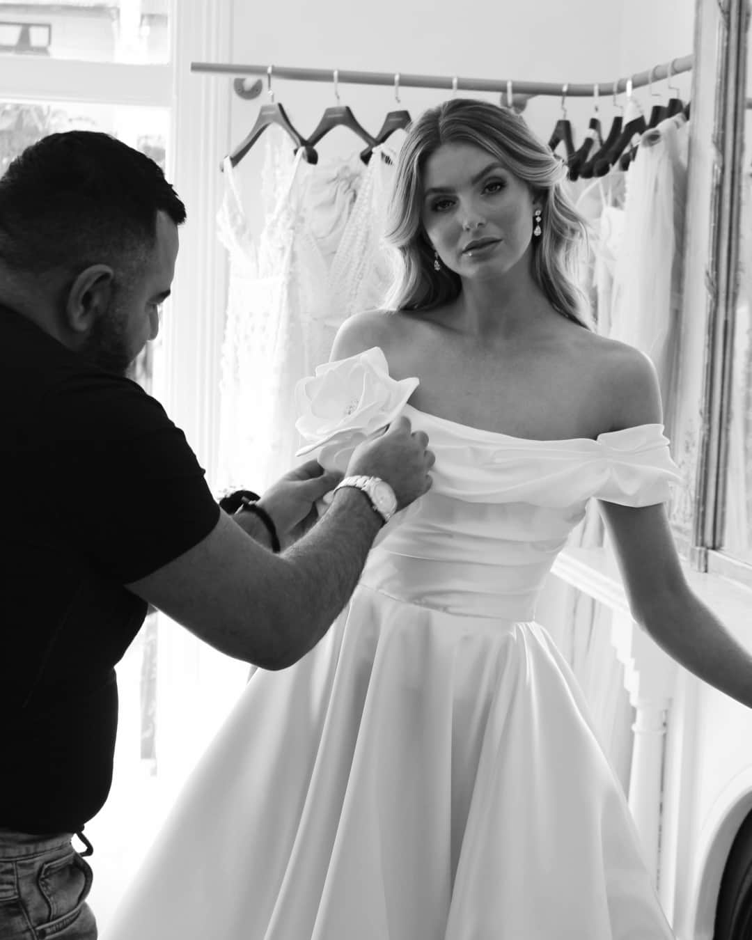 Steven Khalilさんのインスタグラム写真 - (Steven KhalilInstagram)「Experience the epitome of elegance and sophistication with our two services - Couture & our in house collections​​​​​​​​​ For appointments with Steven or one of our talented stylists email us to info@stevenkhalil.com   #stevenkhalil #stevenkhalilbride #weddinggown #bridal」5月9日 7時01分 - steven_khalil
