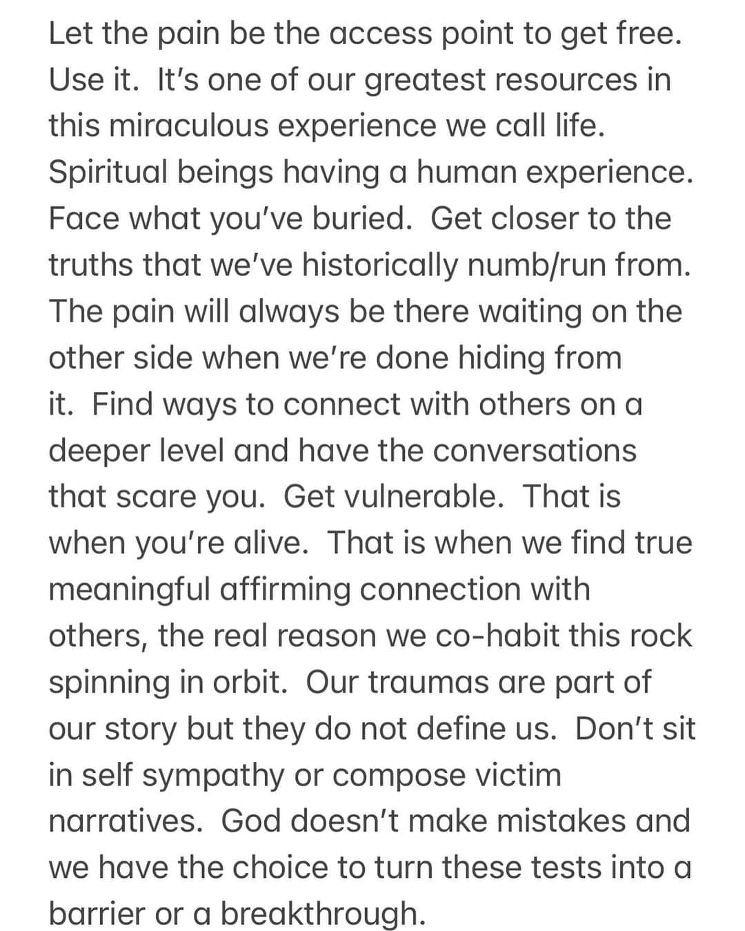 マックルモアーのインスタグラム：「Just wrote this as a reminder to myself.  Not sure if it resonates, but I figured I’d share ❤️」