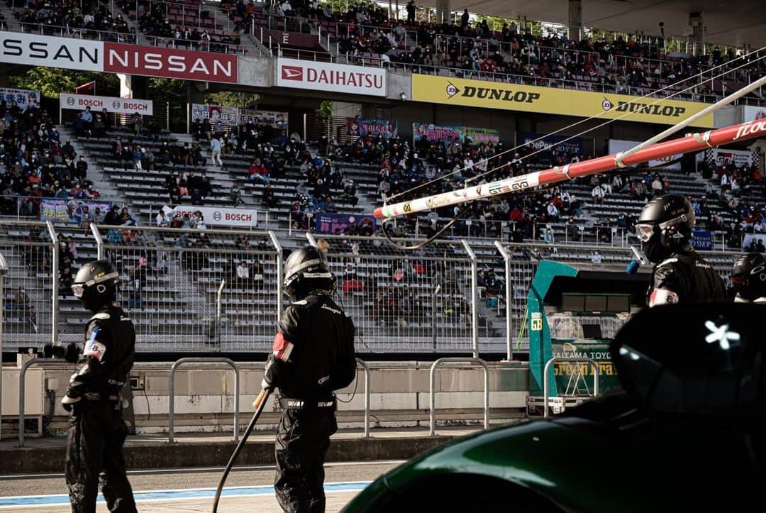 松浦孝亮さんのインスタグラム写真 - (松浦孝亮Instagram)「More photos from Rd.2 Fuji  #supergt #lamborghini #lamborghinihuracangt3  #jloc」5月8日 23時26分 - ko_matsuura