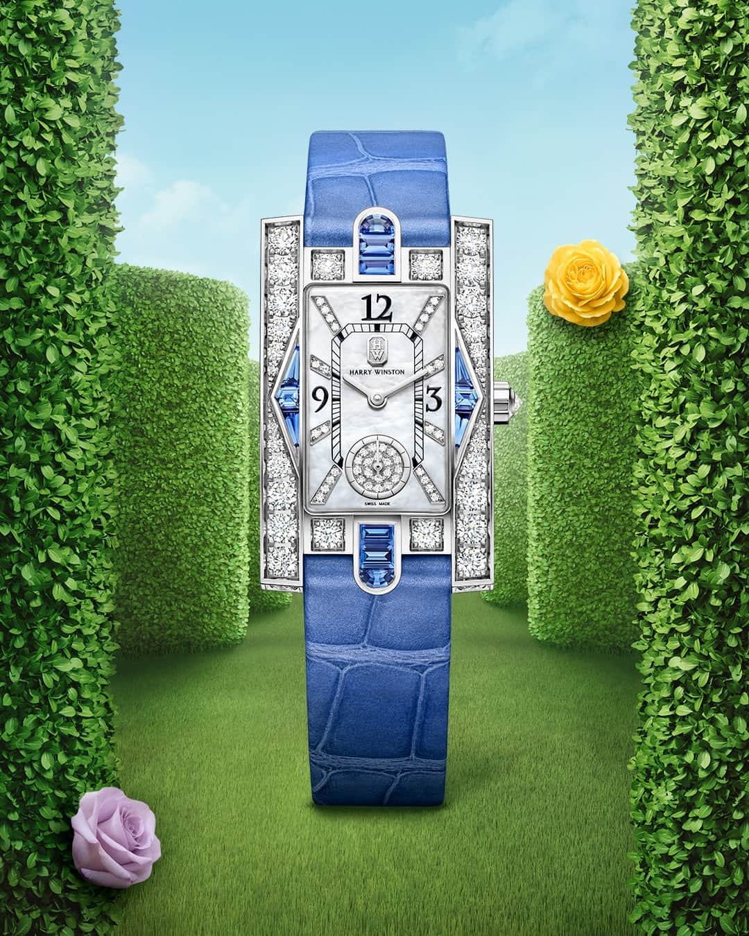 ハリー・ウィンストンのインスタグラム：「It’s time for tea in the Winston Maze. Discover this stylish Avenue Classic Aurora Timepiece by tapping the link in bio. #HarryWinston #WinstonMaze #HWAvenue」