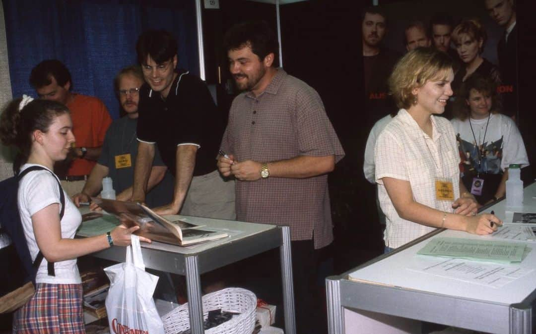 アリソン・クラウスさんのインスタグラム写真 - (アリソン・クラウスInstagram)「Only 31 days until #CMAfest 50th... Here is Alison Krauss and Union Station having another great time meeting so many nice folks at Fan Fair in 1997 at the release of their record “So Long So Wrong.” Pictured left to right: Adam Steffey, Ron Block, Barry Bales, Dan Tyminski, Alison Krauss CMAfest.com」5月9日 0時11分 - alisonkrauss