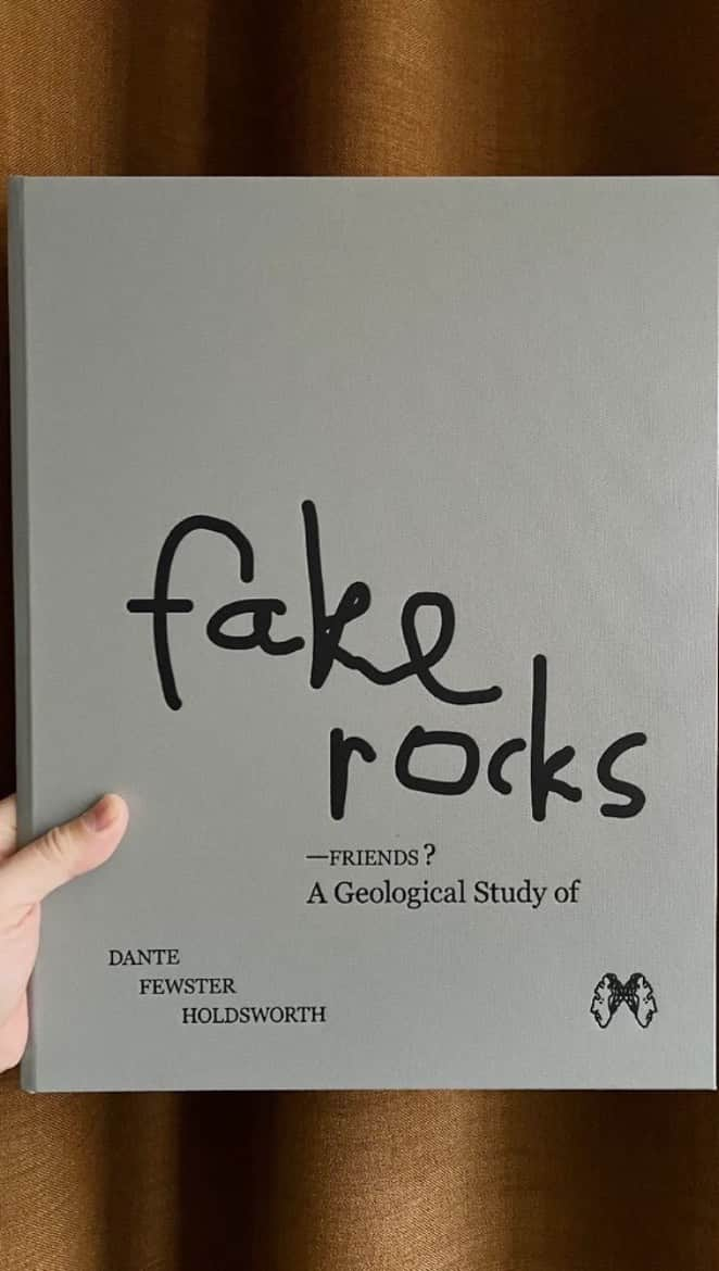 ピーターイェンセンのインスタグラム：「@louisemieritzofficial reading short story “Friends?” By @yourstruly_by_peterjensen for the book “Fake Rocks” by @dante.fh.photo, published by @dent_de_leone  Graphic and lay-out concept by @kajsashus  Video by @manuelclaro  Hard copy  https://www.dentdeleone.com/product/fake-rocks-friends-a-geological-study-of-ltd-ed-br-dante-fewster-holdsworth Newspaper  https://www.dentdeleone.com/product/fake-rocks-friends-a-geological-study-of-br-dante-fewster-holdsworth」