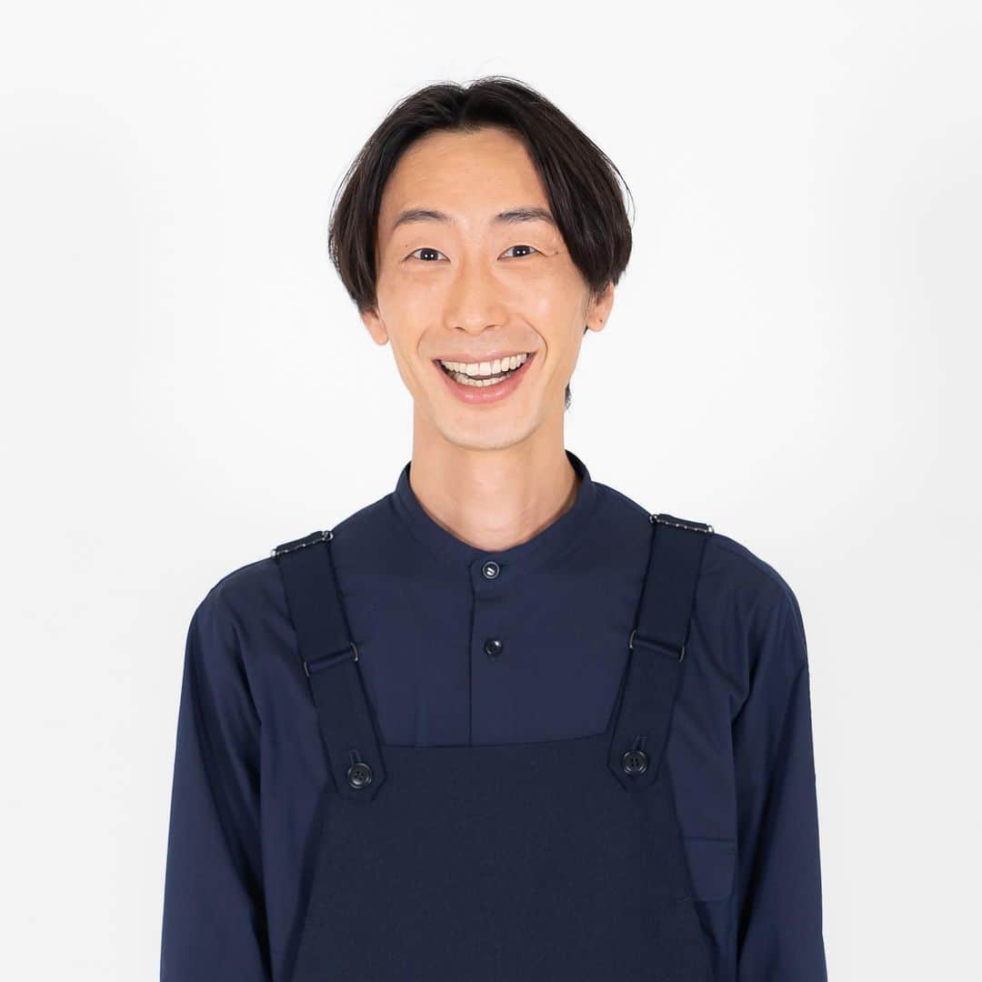 坂本純一のインスタグラム：「宣材写真が新しくなりました🙇‍♂️ ①SJ ②GAG ③べじぽた ④GAGボツ」