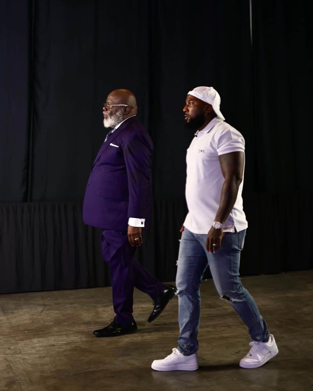 ヤング・ジージーのインスタグラム：「Walk it how we talk it. @bishopjakes」