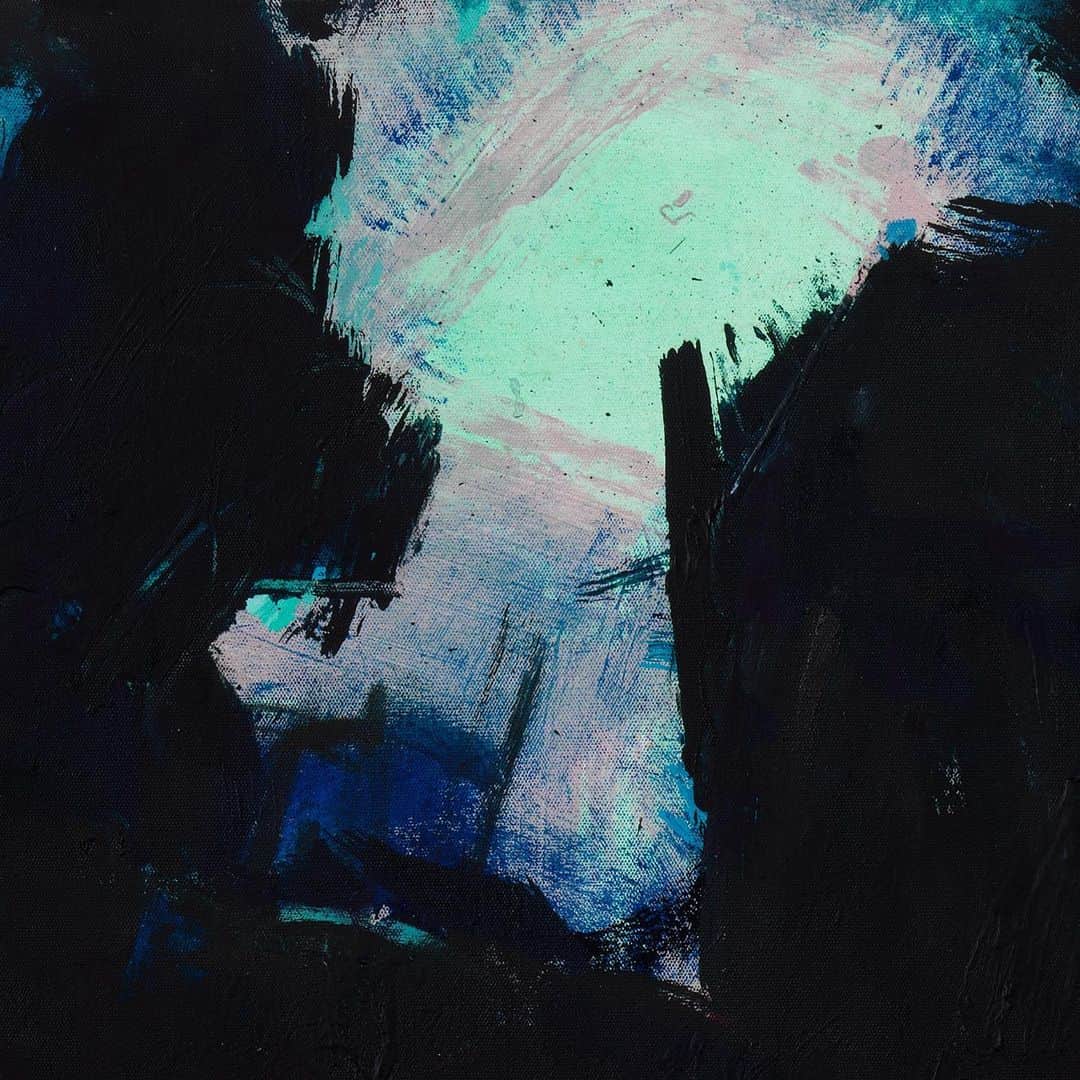 のインスタグラム：「Taipei Dangdai (@taipeidangdai) opens on Thursday, May 11! Gagosian is participating in the fair with a presentation of modern and contemporary works by international artists, including Cy Gavin, Sterling Ruby (@sterlingruby), Anna Weyant (@annaweyant), and Zeng Fanzhi (@zfz_studio).   Follow the link in our bio to view a preview of the fair online, or contact the gallery via DM or at inquire@gagosian.com for more information. ___________ #TaipeiDangdai2023 #Gagosian (1) Cy Gavin, "Untitled (Meteorite)," 2023 © Cy Gavin; (2) Sterling Ruby, "TURBINE. QUALIA BEAT.," 2023 © Sterling Ruby; (3) Anna Weyant, "Drawing for Lily (Lily Study)," 2021 © Anna Weyant; (4) Zeng Fanzhi, "Untitled," 2012 © 2023 Zeng Fanzhi」
