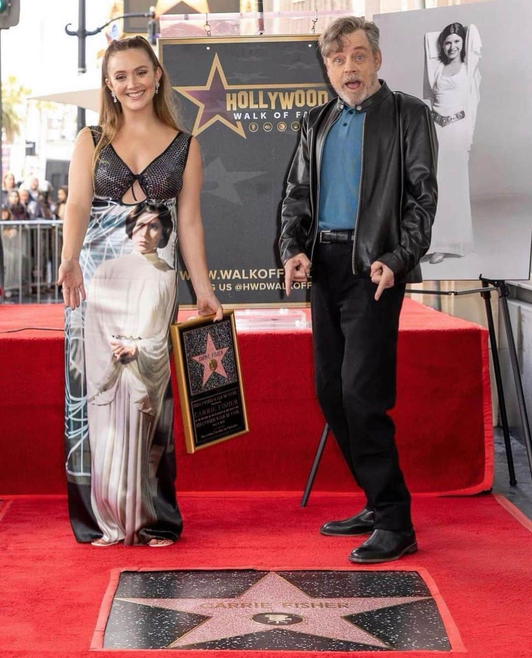 マーク・ハミルさんのインスタグラム写真 - (マーク・ハミルInstagram)「#CarrieOnForever ✨🤍」5月9日 1時32分 - markhamill