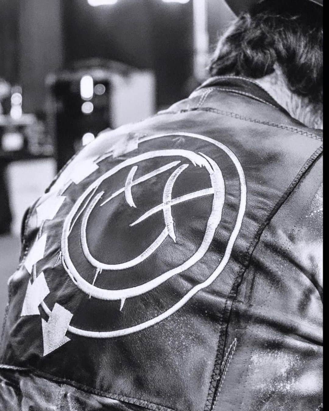 トム・デロングさんのインスタグラム写真 - (トム・デロングInstagram)「My jacket, not yours. @blink182」5月9日 1時39分 - tomdelonge