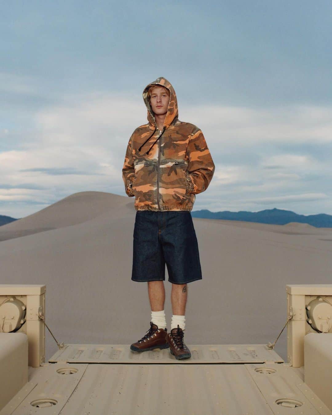 のインスタグラム：「Stüssy Summer '23  available worldwide at select chapter stores, select Dover Street Market locations, and stussy.com on Friday, May 12th   North America May 12th, 10am PST UK & Europe May 12th, 10am GMT+1 (BST) Japan & Korea May 12th, 10am JST」