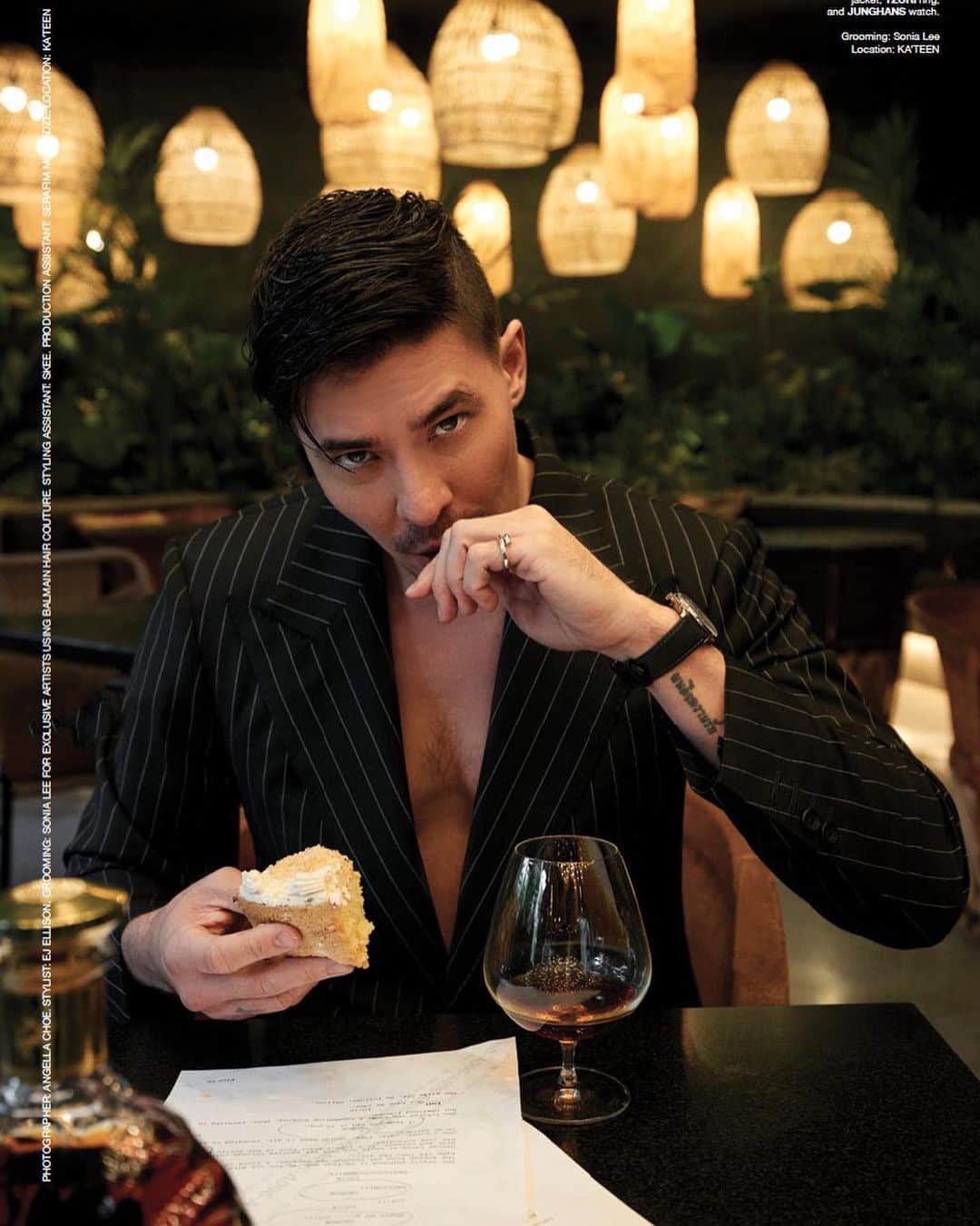 ルイス・タンのインスタグラム：「Make excellence a habit.   @FlauntMagazine @RemyMartinUS Photographed by @AngellaChoe Styled by @EJ.Ellison   Written by Jake Carver Grooming: @sonialeeartistry Location: @Kateen_LA #FlauntMagazine #ThePromenadeIssue #LewisTan」