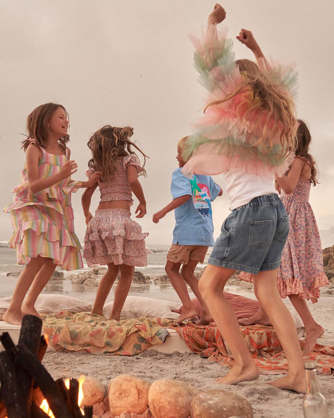 Nordstromのインスタグラム：「Ready, set, summer camp! ☀️ Get the kids ready for their best summer yet—we've got everything on your packing list at the link in bio.」