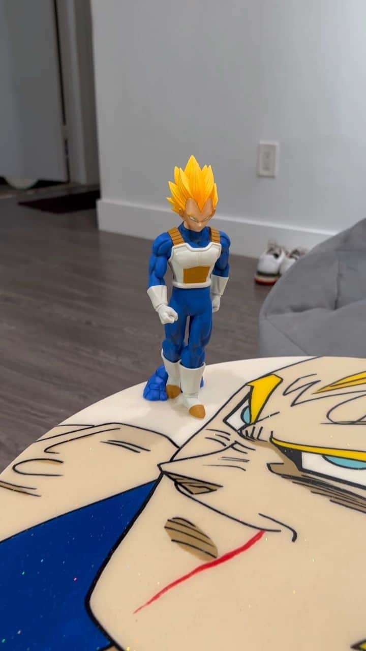 のインスタグラム：「Checkout @artmonster3 for more amazing artwork and coffee tables🔥☕️ #鳥山明   #ドラゴンボール  #ドラゴンボールZ  #ドラゴンボール超 #ドラゴンクエスト  #クロノトリガー #悟空 #ベジータ  #アニメ  #マンガ  #日本  #バードスタジオ #集英社 #Dbz #Dbs #Dragonball #Dragonballz #dragonballsupersuperhero」