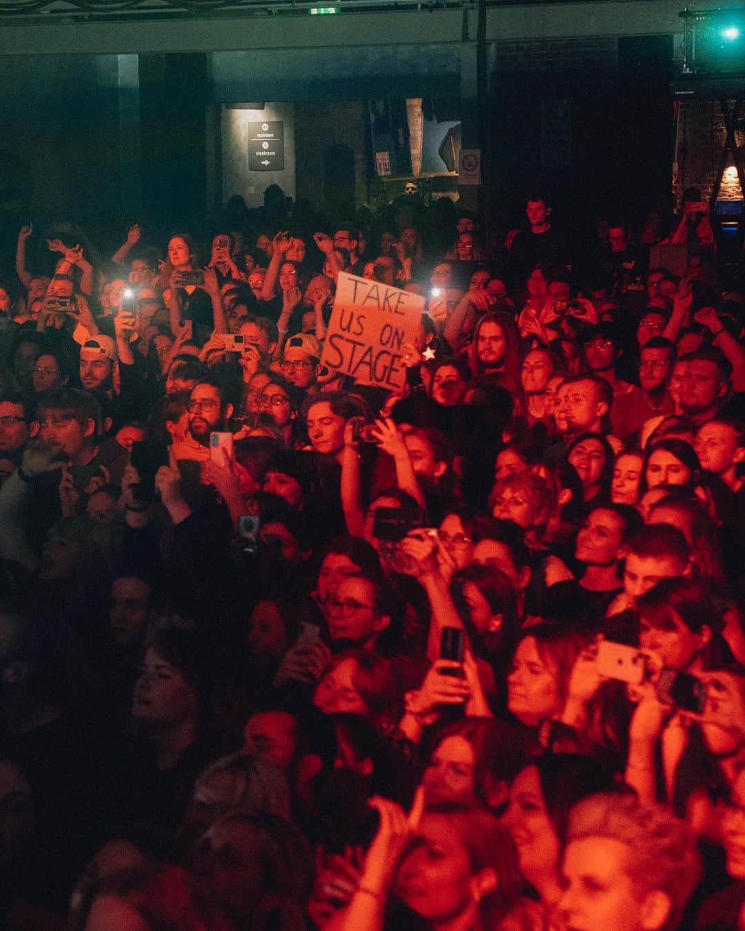 Tokio Hotelさんのインスタグラム写真 - (Tokio HotelInstagram)「Cologne ❤️ 📸 @leonschlesselmann」5月9日 3時09分 - tokiohotel