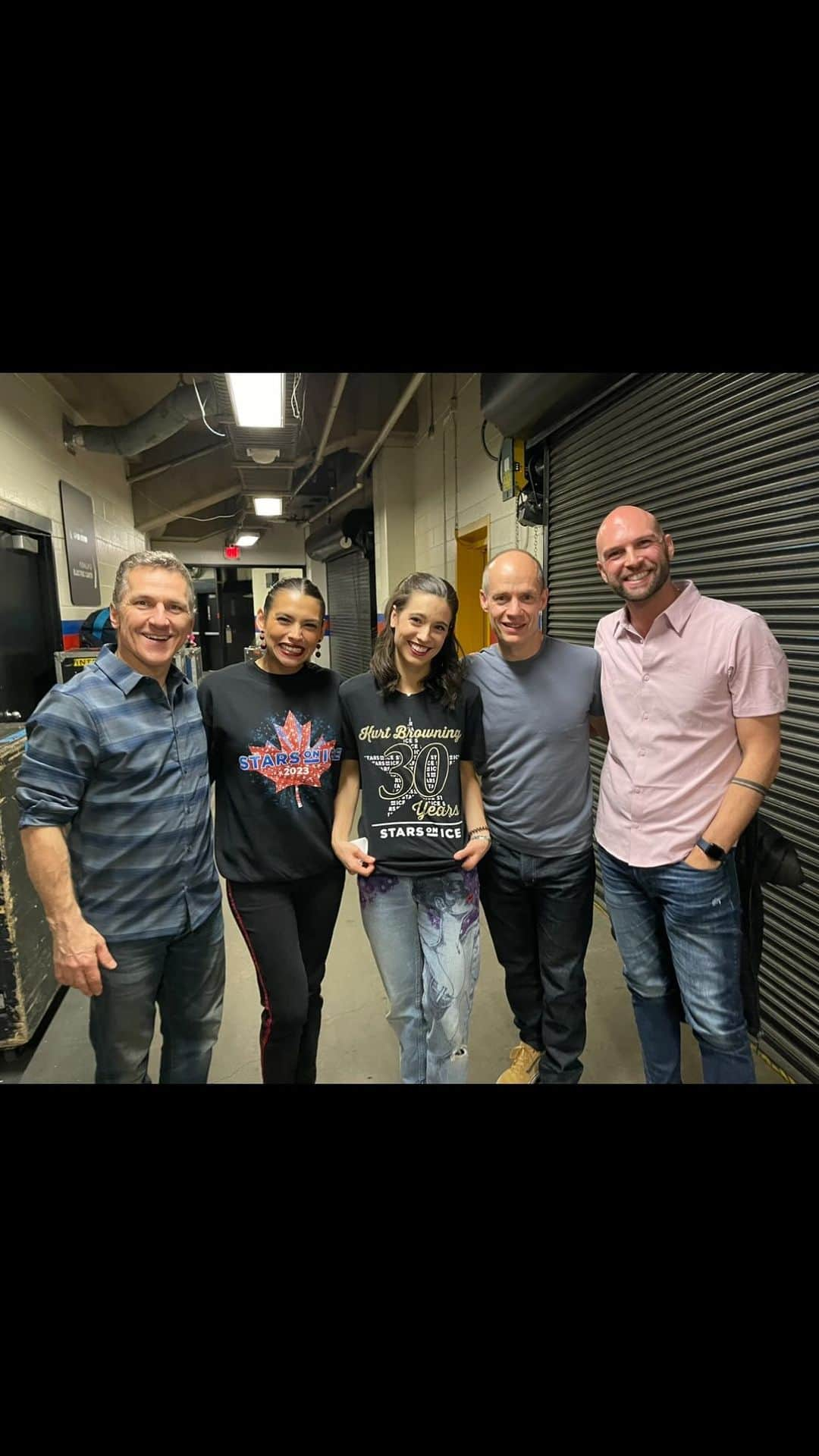 エルビス・ストイコのインスタグラム：「@starsonice 2023, Origins Part 2 of 2 ⠀ Thank you for a great show! ⠀ @elvistojko  @kb.on.ice  @pchan31  @pipergilles  @pauldpoirier  @sk8erkeeg  @maddieschizas  @alexa_knierim  @brandon_f1992  @chockolate02  @evan_bates  @55satoko  @loenahendrickx  @jasonbskates  @lissastarr  ⠀ #figureskating @feelingmathieucaron #starsonicecanada #legends #entertainment #thestojkoway @j_butt」