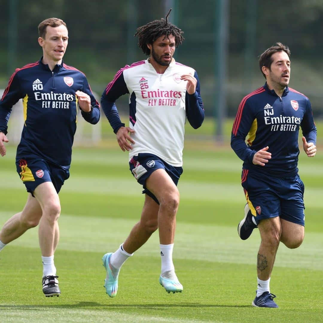 モハメド・エルネニーさんのインスタグラム写真 - (モハメド・エルネニーInstagram)「Feeling amazing to be outside on the pitches! Can’t wait to join the team for training again soon 🔴⚪️」5月9日 3時29分 - elnennym