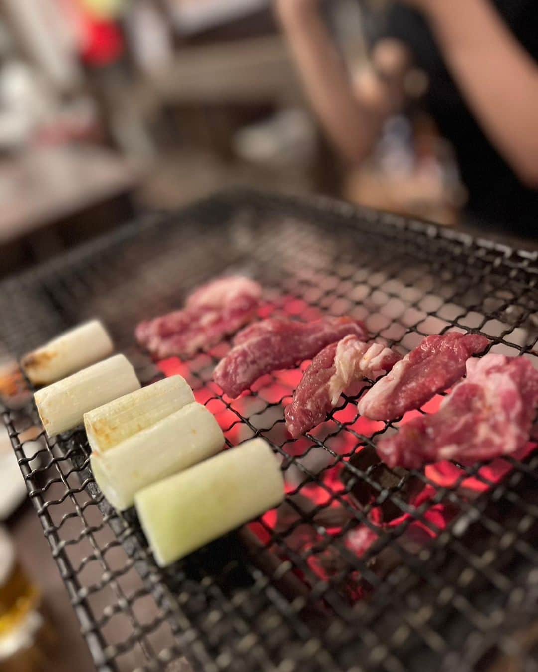 アリアナさくらさんのインスタグラム写真 - (アリアナさくらInstagram)「北海道でジンギスカンを食べました😫💕 こんなに美味しいとは！！」5月9日 5時31分 - _ariannasakura_