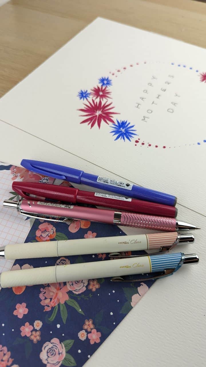 Pentel Canadaのインスタグラム：「✨GIVEAWAY TIME✨ We are giving away Mother's Day themed sets for three lucky winners!! - Pentel Sign Pen Brush - Lilac and Burgundy - EnerGel Clena Pink Barrel and Blue Barrel, Blue Ink - EnerGel Alloy Pink Barrel, Black Ink  ✨How to Enter✨ 1. Like this post 2. Follow us @pentelcanada 3. Comment on this post, tell us which pen your mom would be the most excited for! Or if you are a mom how would you use them??   - The winner will be announced after 10:00am PST May 12th 2023 - Winners will be tagged ONLY on our stories and on a comment on this post. Please do not reply back to any DMs from fake accounts - Sorry this giveaway is for Canadian residents only 🇨🇦 - This giveaway is in no way associated with Meta and Instagram  Fake Account Alert There have been fake accounts of our account in the past sending private messages to people regarding our giveaways. Please do not engage with them we will never start a conversation over a DM. We only respond after a message has been sent to us first. Please block and report any suspicious accounts.」