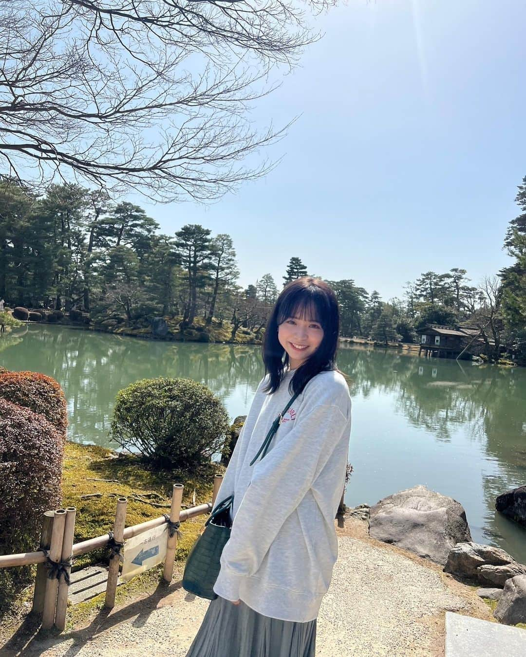 倉野尾成美さんのインスタグラム写真 - (倉野尾成美Instagram)「金沢といえばの兼六園。 くしゃみが酷くてハズレ写真多かったです(2枚目みたいな) 尾山神社も1枚⛰️ #金沢旅行 #兼六園 #尾山神社」4月24日 22時58分 - noochan_1108