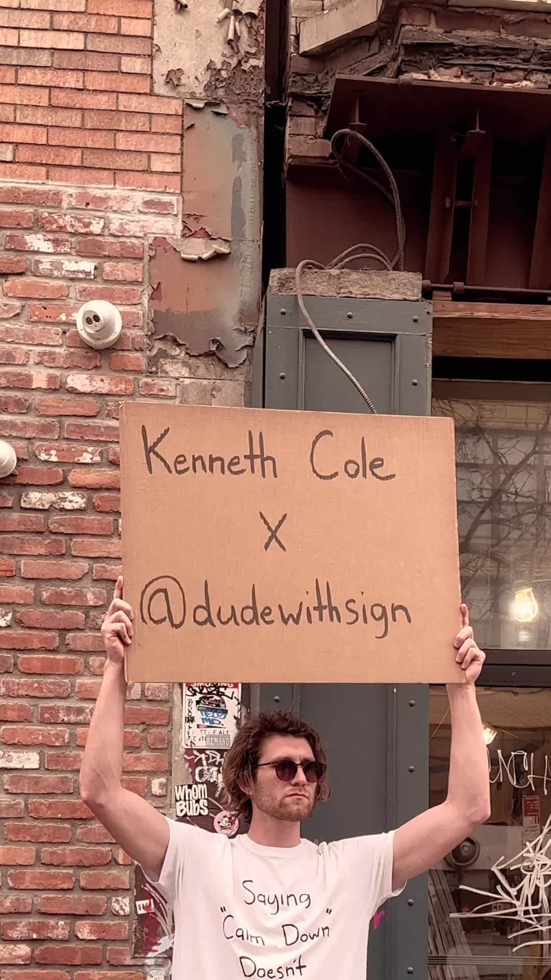 ケネスコールのインスタグラム：「#KennethColeXDudeWithSign: We’ve partnered up with @dudewithsign 🫡 to create a meaningful limited-edition Voice Wear collection. Drops May 1st at KennethCole.com   #kennethcole #voicewear #dudewithsign」
