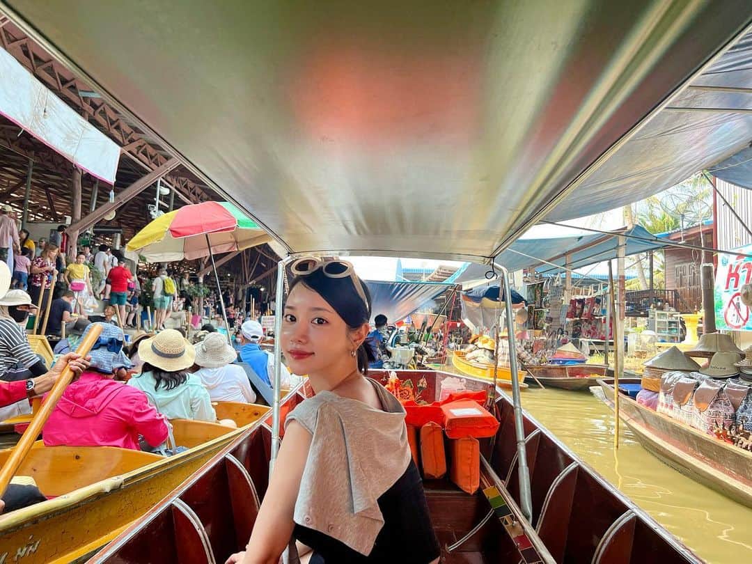 イ・ヌリのインスタグラム：「방콕에서 벗어나 보는 태국 숲속 마을 사람들의 삶의 터전🌴  너무 멋지고 신기해✨」