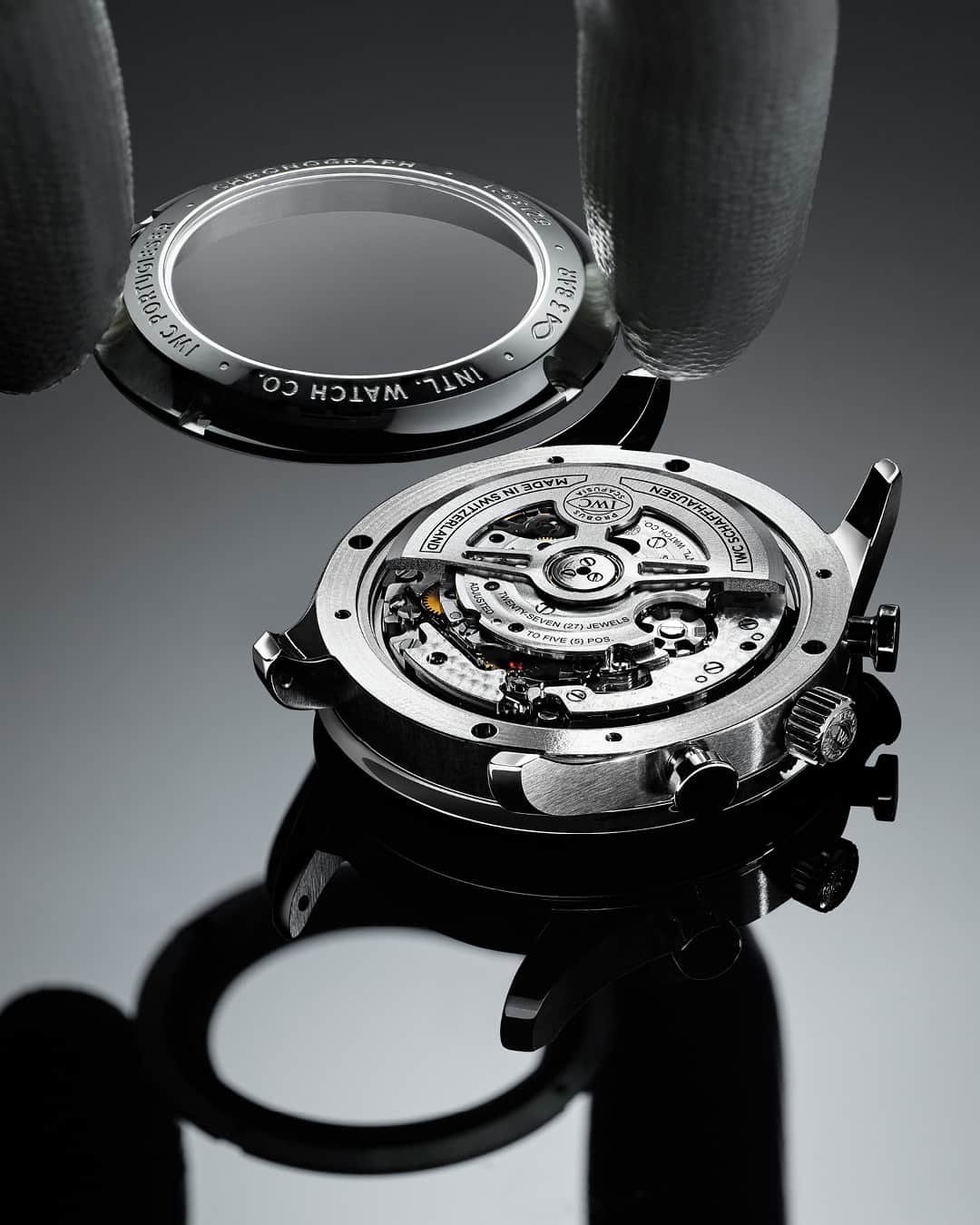 IWCのインスタグラム：「The assembly of the 69000-calibre family is organized in a line and divided into several smaller steps. The reason behind this approach is quality, #IWCWatches exploits this simple fact to achieve the best possible quality of the movement at every stage of the process.」