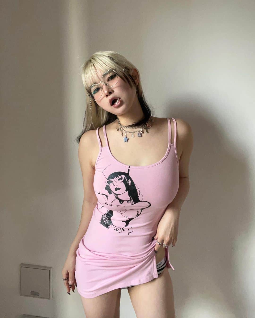 なつかのインスタグラム：「·̩͙꒰ঌ♡໒꒱·̩͙  CAOS slip dress ·̩͙ @bipp.caos   . . .」