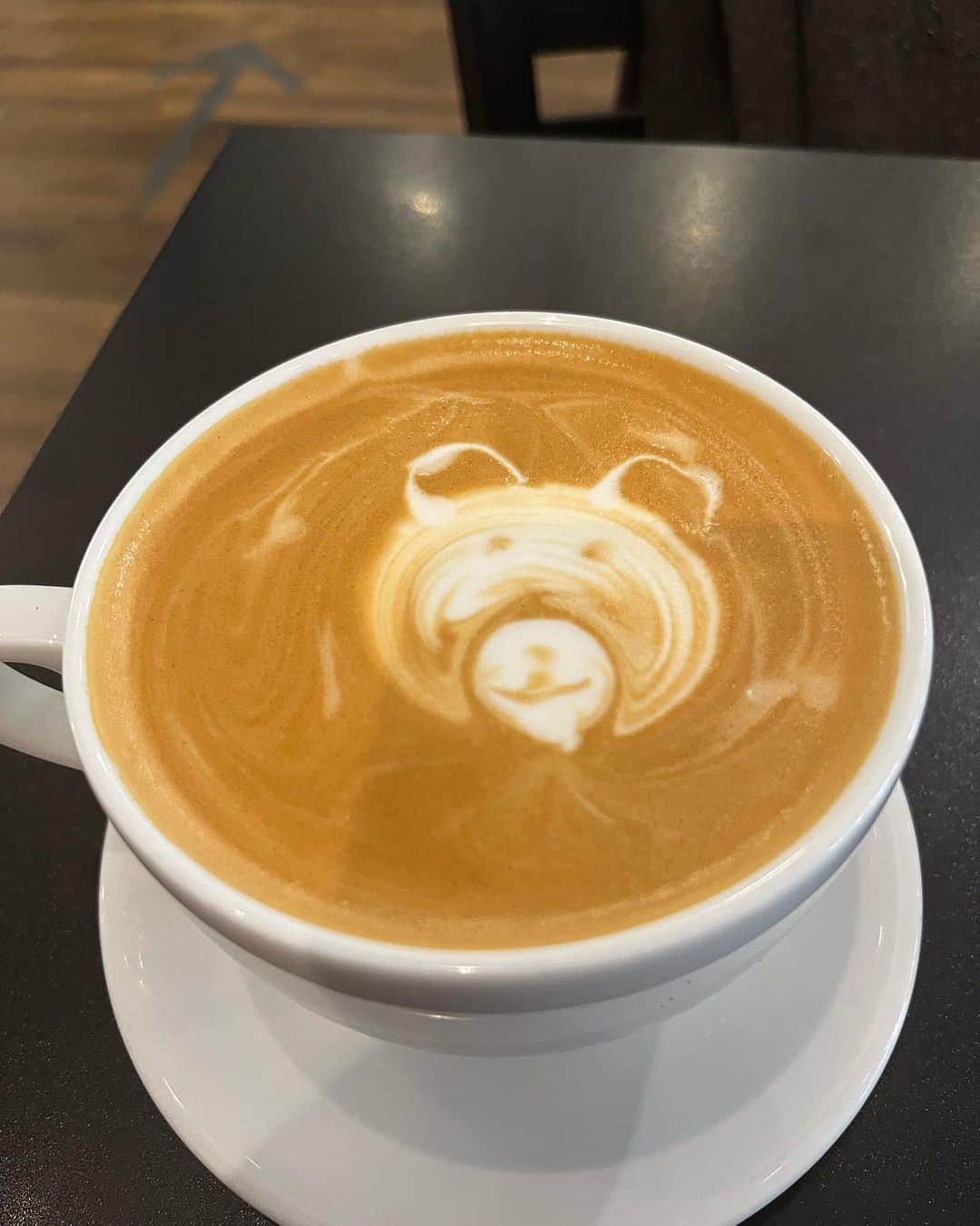 ジェーン・リンチのインスタグラム：「Perfection. Thx @coffeehoundcafes」