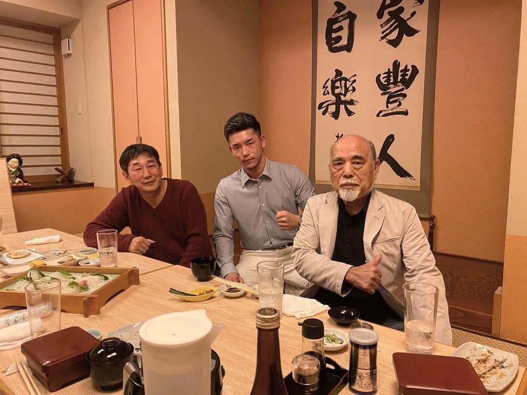 のインスタグラム：「昨夜は鰻で火薬補給  棚町会長、石井社長 ご馳走様でした！  押忍  #感謝」