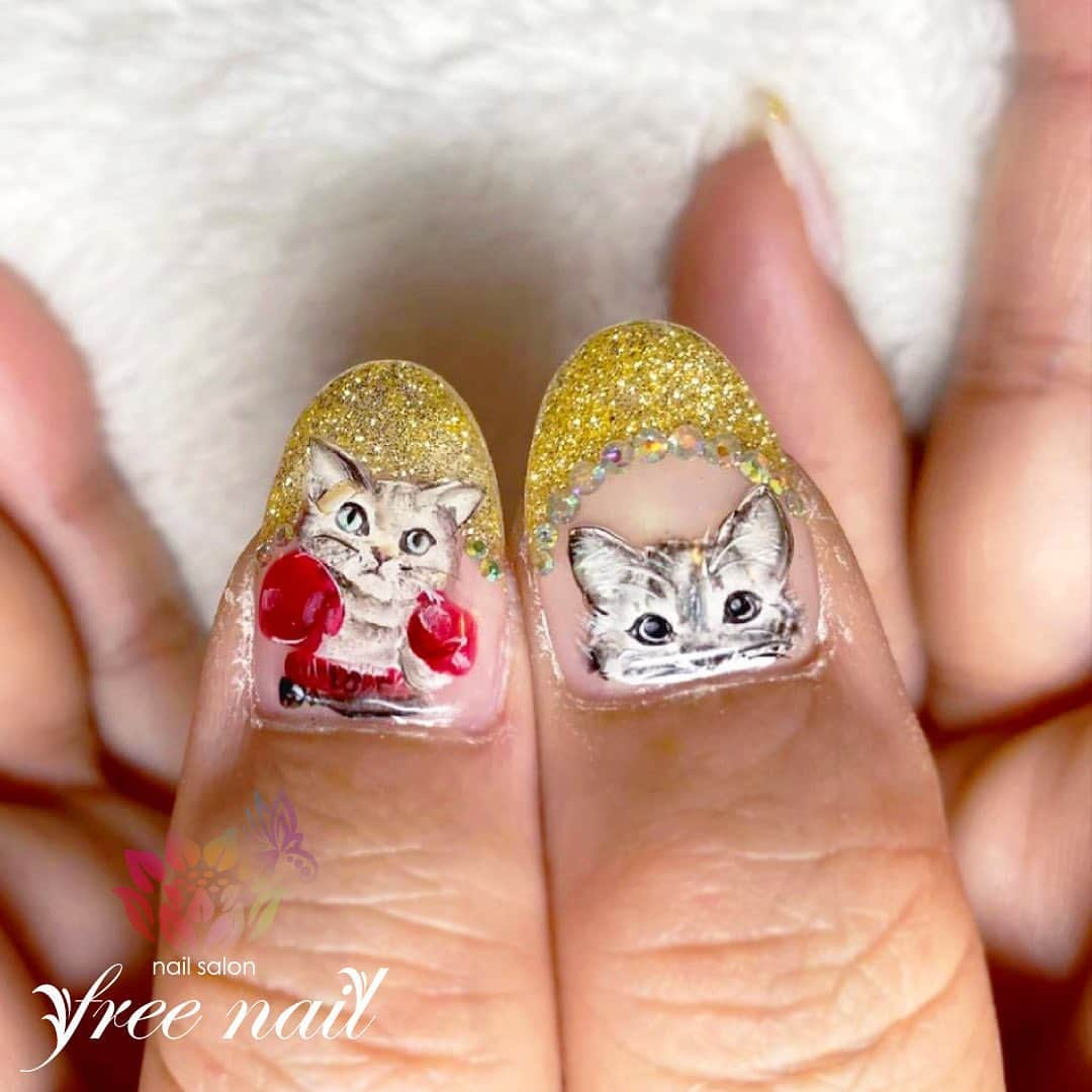 free nail フリーネイルさんのインスタグラム写真 - (free nail フリーネイルInstagram)「. お客様ネイル💅🏻🪷 . 👩🏻‍🎨🐱🐈 . 手書きアートお任せください👩🏻‍🎨🎨 . ご来店ありがとうございました🙇🏻‍♀️🙇🏻‍♀️🙇🏻‍♀️💗 . #ネイルアート #ジェルネイル #ネイルサロン #大阪ネイルサロン #ネイルデザイン #ネイルチェンジ #猫ネイル #手書きアート #ラメグラデーション #ラメグラ #キラキラネイル #ホワイトネイル #デザインネイル #トレンドネイル #おしゃれネイル #きれいめネイル #春ネイル #springnails #nailsart #nailsdid #美甲 #日式美甲 #日式美甲胶 #日本美甲师 #日本美甲老师 #美甲上课 #日本胶 #フリーネイル #freenail」4月24日 13時56分 - freenail_jpn